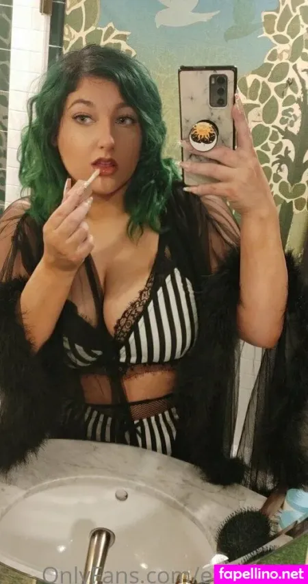 Effynikole OnlyFans Thumbnail #iEgEJOEEUl