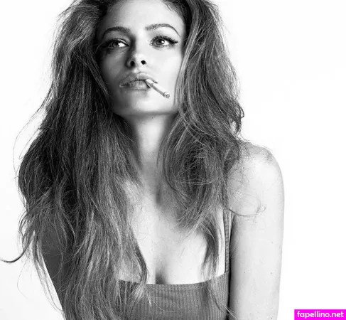 Efrat Dor OnlyFans Thumbnail #thM64aV1in