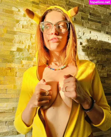 Eggs Out OnlyFans Thumbnail #CsjVTML1Ic