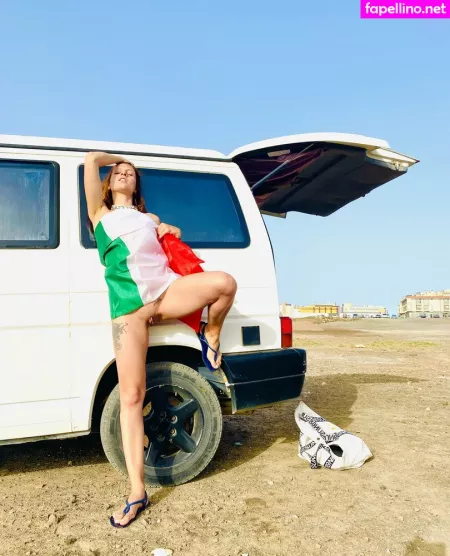 Eggs Out OnlyFans Thumbnail #aE0jCrWRWq