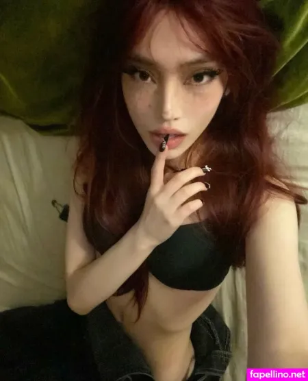 Eieniffy Main Profile Photo