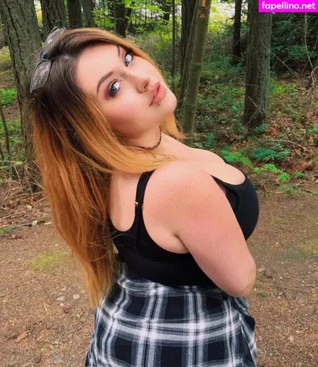 Eileenexy OnlyFans Thumbnail #1OXwqsg5sW