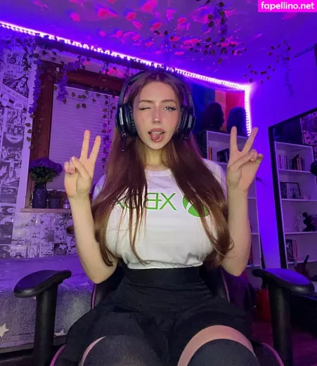 Eilse Deinsee OnlyFans Thumbnail #1gtKcxotnR