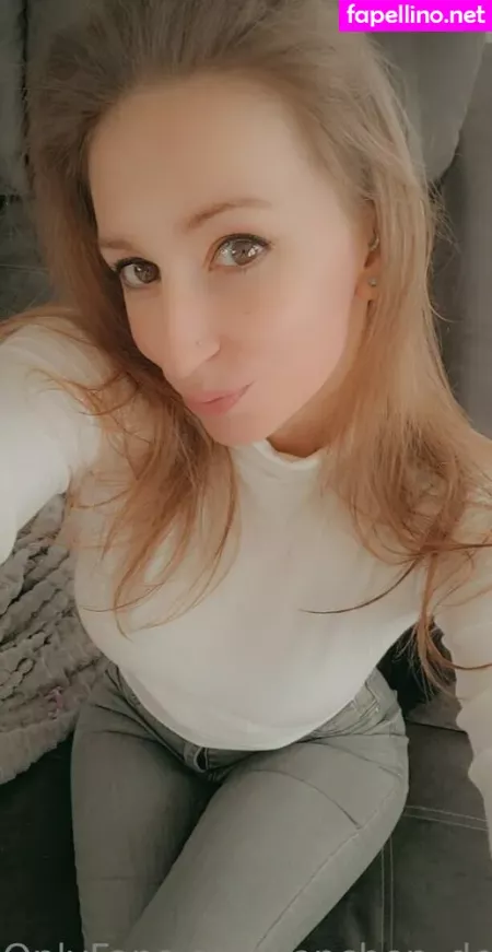 Einfach Lenchen OnlyFans Thumbnail #0jvfW5A4tp