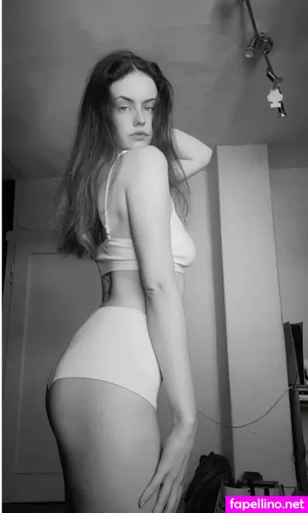 Einfach Louise OnlyFans Thumbnail #gxAyJhYyzq