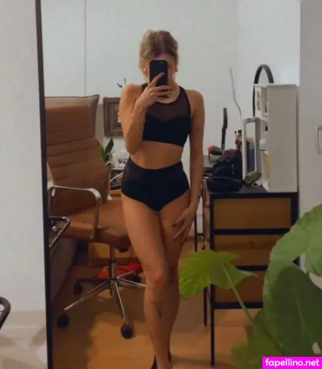 Einfachcaro0 OnlyFans Thumbnail #fNTaGYG53y