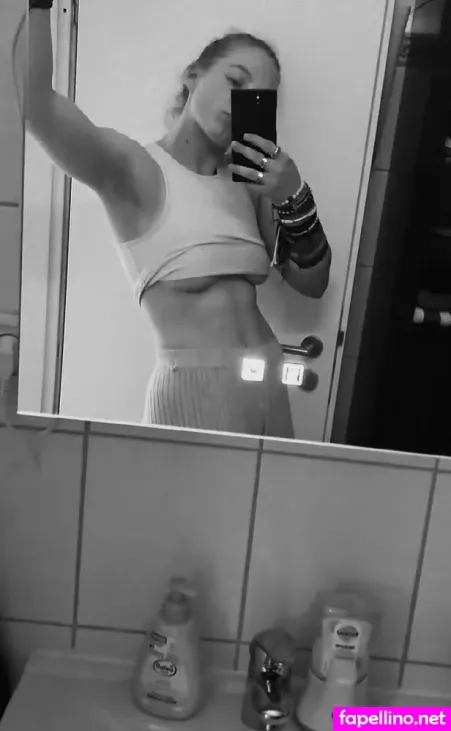 Einfachnurchristiinaa OnlyFans Thumbnail #5HVYiQt9Cr