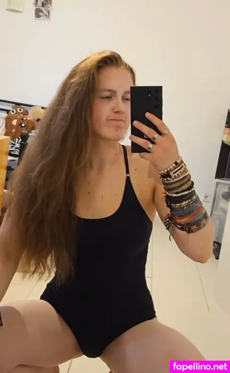 Einfachnurchristiinaa OnlyFans Thumbnail #Ph939NEgzJ
