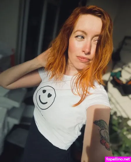 Einfachsonina OnlyFans Thumbnail #BOLxUosa0b