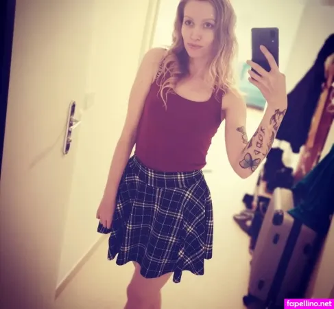 Einfachsonina OnlyFans Thumbnail #BoNVK5aKJm