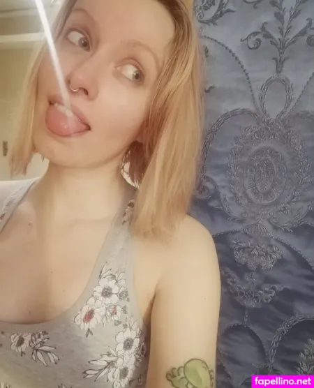 Einfachsonina OnlyFans Thumbnail #o2fLoKxI7L