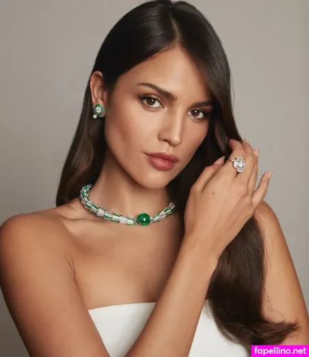 Eiza Gonzalez OnlyFans Thumbnail #c3OqF5dFvG