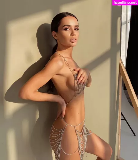 Ekatarina Zueva OnlyFans Thumbnail #CajRMAY7Zt