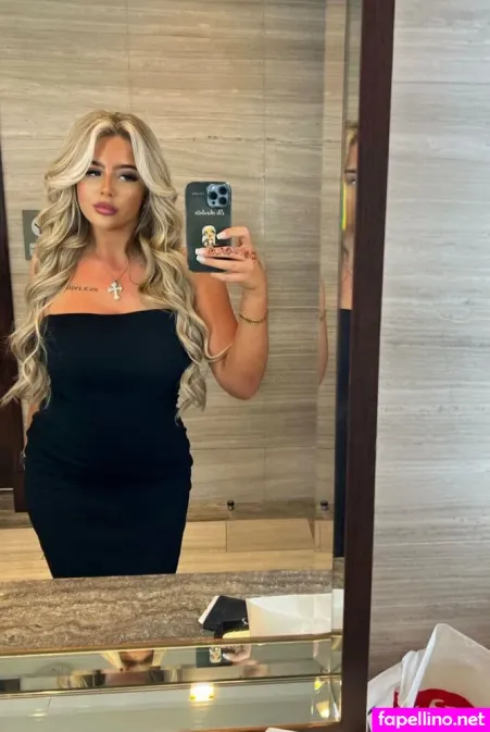 Elacharlottex OnlyFans Thumbnail #YF1Z8axlfB