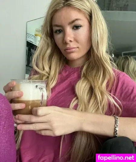 Elainavice OnlyFans Thumbnail #VLvDBEGUmy