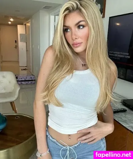 Elainavice OnlyFans Thumbnail #d8FJ5oTG7K