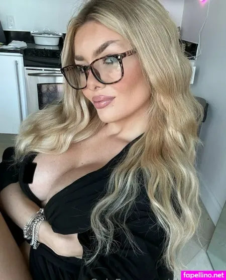 Elainavice OnlyFans Thumbnail #gLBfouMObS