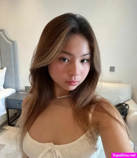 Elaine Gu OnlyFans Thumbnail #4G5DzdRdXh