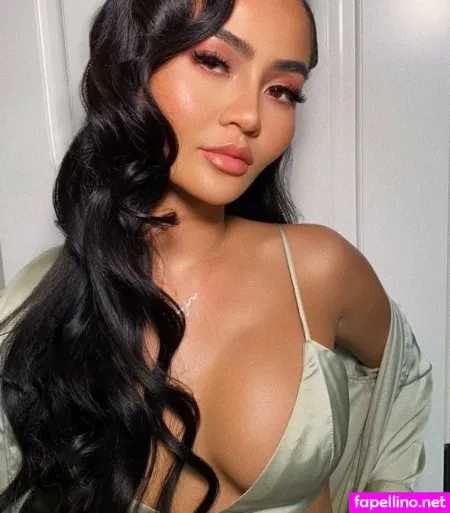 Elaine Kim OnlyFans Thumbnail #nWclV8hBi5