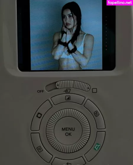 Elaine Thi OnlyFans Thumbnail #s96hiBZghy