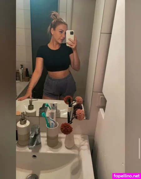 Elaine Turner OnlyFans Thumbnail #nQr6fTLoQk