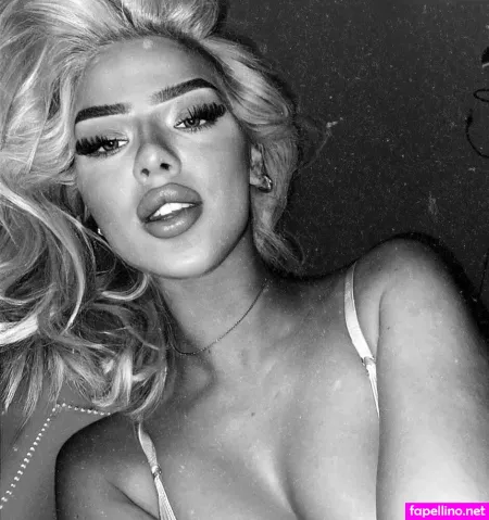Elaine Victoria OnlyFans Thumbnail #PiHk6dUVvI