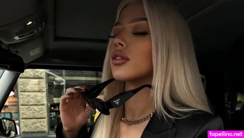 Elaine Victoria OnlyFans Thumbnail #mpIzbMFKfo