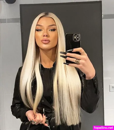 Elaine Victoria OnlyFans Thumbnail #sYqmQKeNal