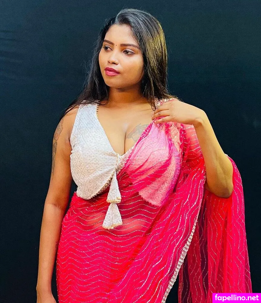 elakkiyaaofficial Nude Leaked OnlyFans Photo #4iy0UsDmH7