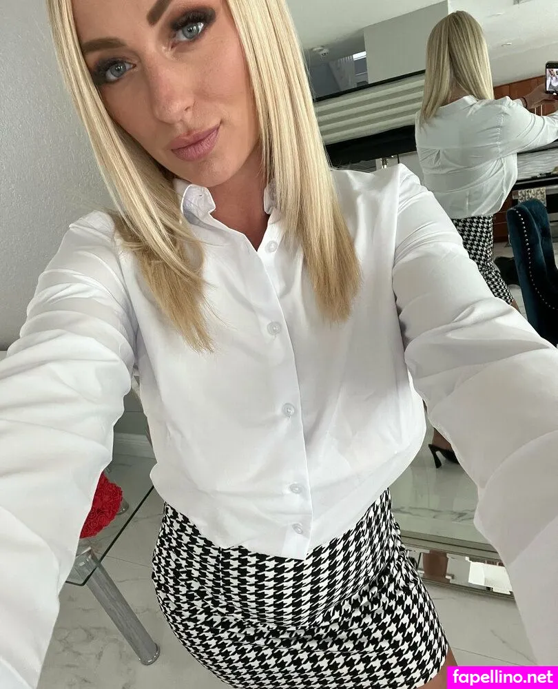ebunnzbackup, elanabunnz Nude Leaked OnlyFans Photo #7M6Lih1JSF