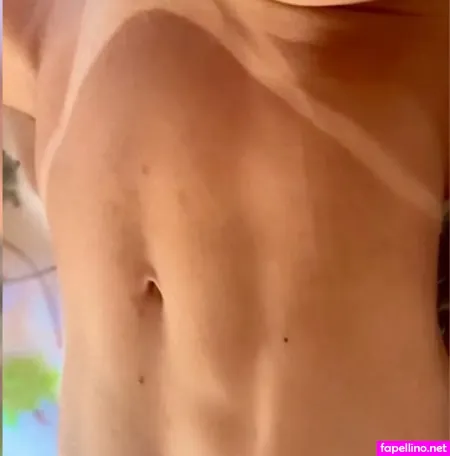 Elanny Brito OnlyFans Thumbnail #HUwk1F86Ck