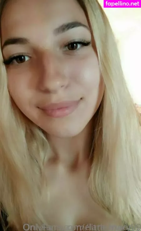 Elara Moonq OnlyFans Thumbnail #tFdP7BgUPS