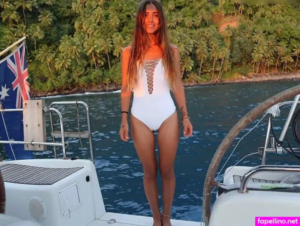 Elayna Carausu OnlyFans Thumbnail #00Fn60iK0V