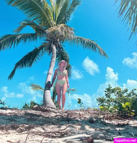 Elayna Carausu OnlyFans Thumbnail #AuPKw2R0TJ