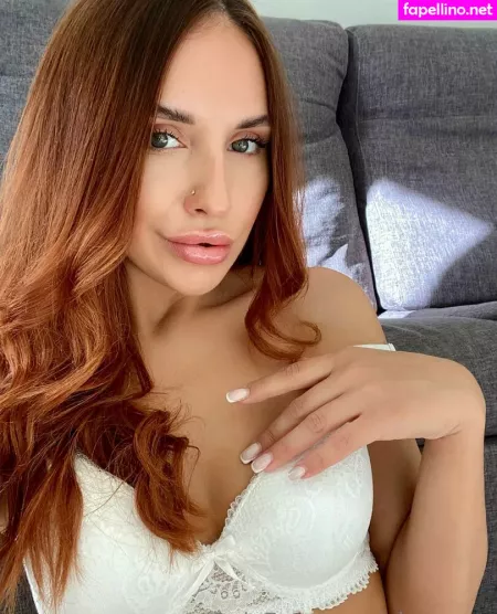 Eleanor R OnlyFans Thumbnail #Fqg1L1v1xd