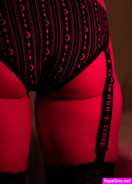 Eleanorevermore OnlyFans Thumbnail #WUxJjWxee1