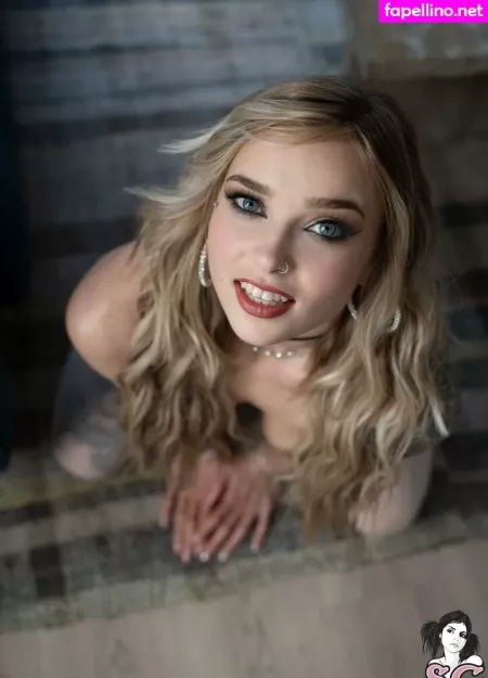 Elease Sg OnlyFans Thumbnail #DyzoJE974m