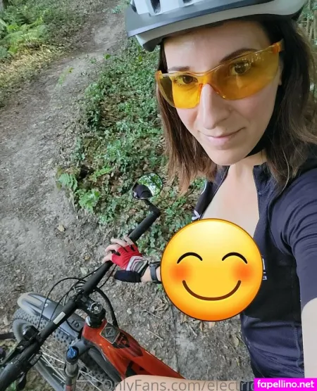 Electriceve Free OnlyFans Thumbnail #cXgbrxN2cm