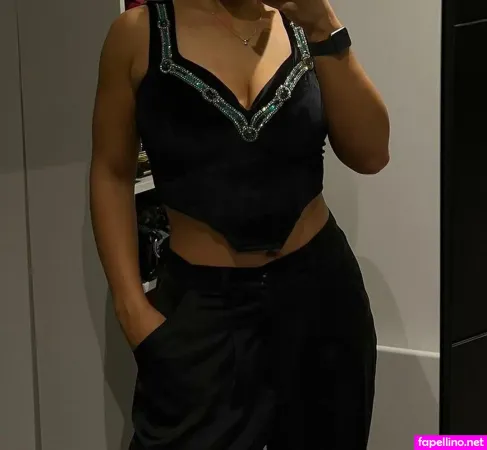 Eleise Schofield OnlyFans Thumbnail #Yr5XVnKnnJ