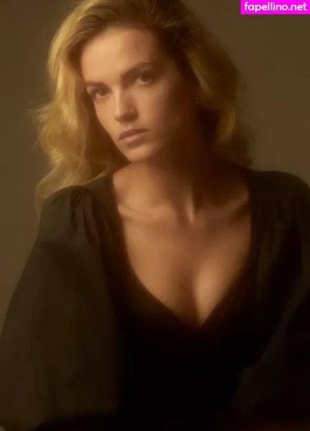 Elektra Miranda Kilbey OnlyFans Thumbnail #js5K3ie9IY
