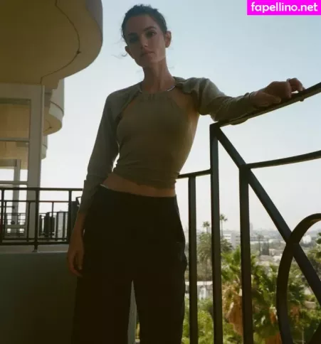 Elektra Miranda Kilbey OnlyFans Thumbnail #vyv3AB5xwF