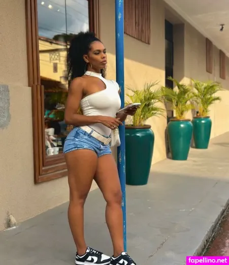 Elen Portugal OnlyFans Thumbnail #z8Q3bLBErN
