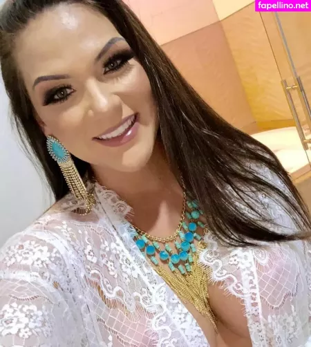 Elen Specht OnlyFans Thumbnail #28umy2V1tJ