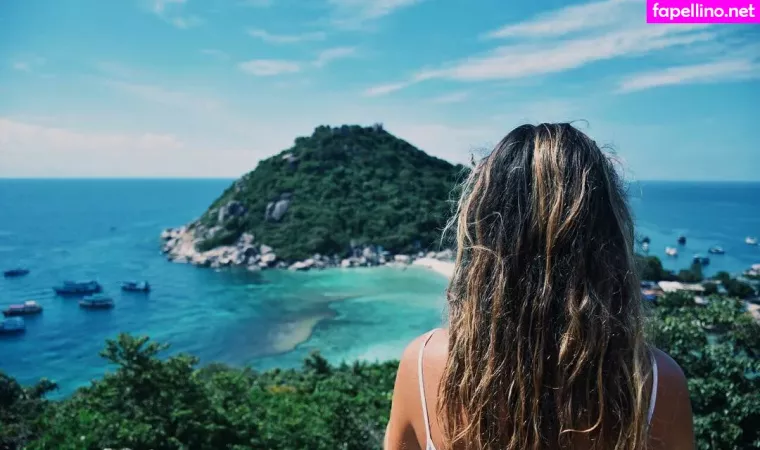 Elena Berri OnlyFans Thumbnail #U307AjQLRv