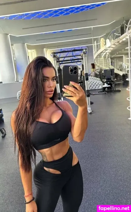 Elena Buttyb 1 OnlyFans Thumbnail #s3yEdkpvGU