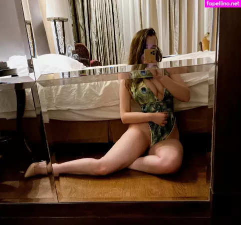 Elena Deligioz OnlyFans Thumbnail #YrBa5jeWjN
