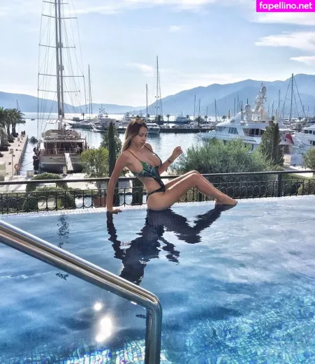 Elena Dostic OnlyFans Thumbnail #0V4VsZCtrO