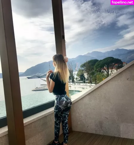 Elena Dostic OnlyFans Thumbnail #9eoRstmMYt