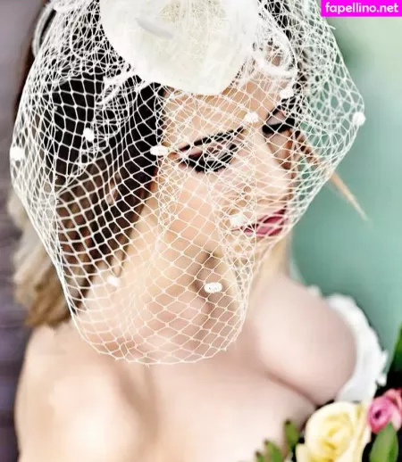 Elena Dostic OnlyFans Thumbnail #eufGCgIRya