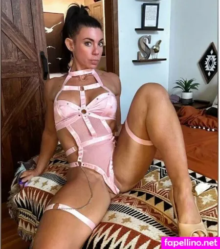 Elena Fox OnlyFans Thumbnail #e2yJqqp4tB